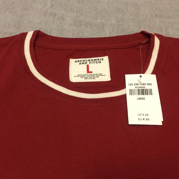 Abercrombie and Fitch T-shirt - Picture 3 of 3